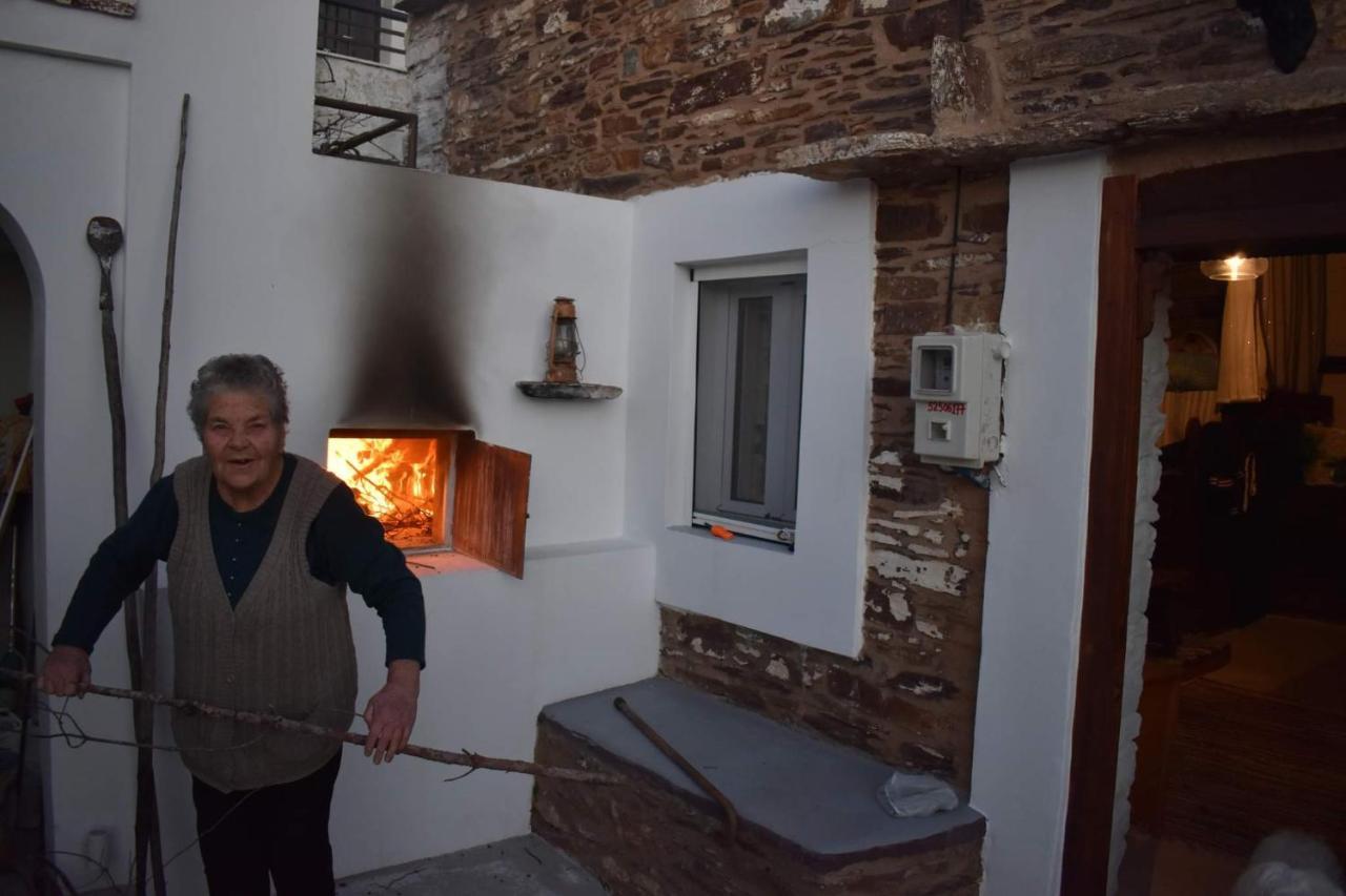 Mannashouse * Émbonas