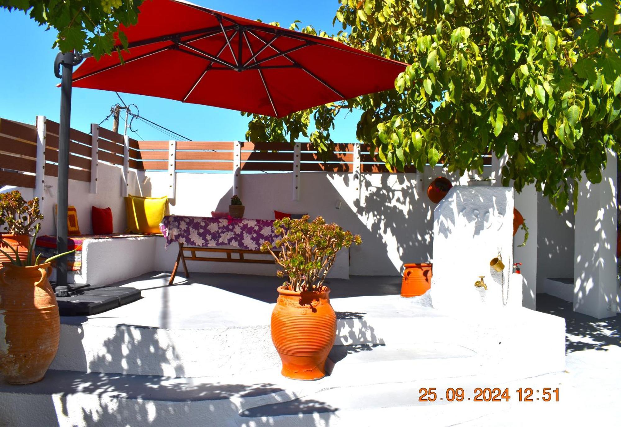 Mannashouse * Émbonas